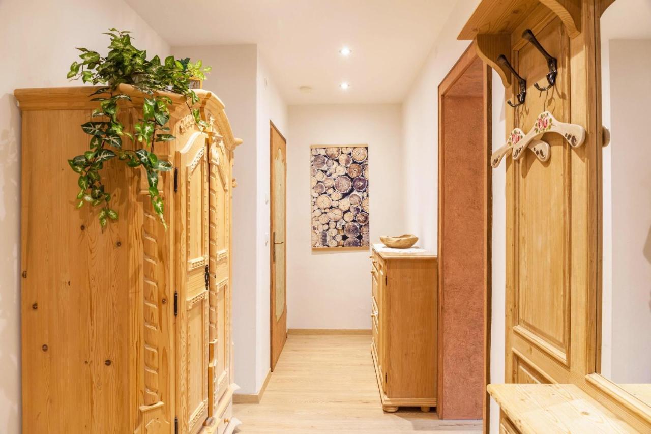 Ferienwohnung Waldruhe Garmisch-Partenkirchen Dış mekan fotoğraf