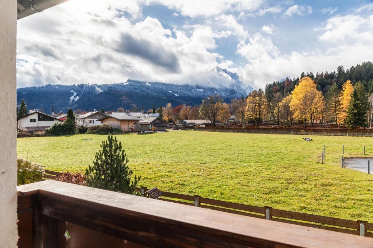 Ferienwohnung Waldruhe Garmisch-Partenkirchen Dış mekan fotoğraf